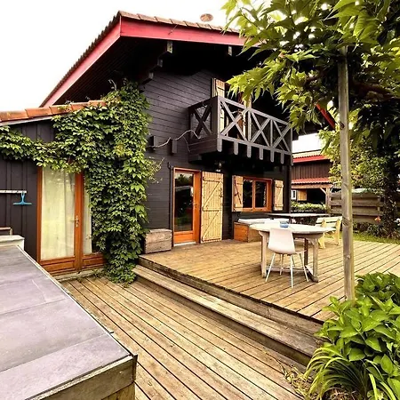 Maison En Bois En 2eme Ligne