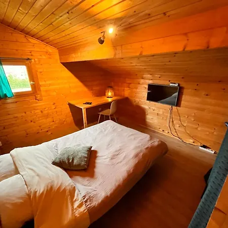 Maison En Bois En 2eme Ligne * グジャン・メストラ
