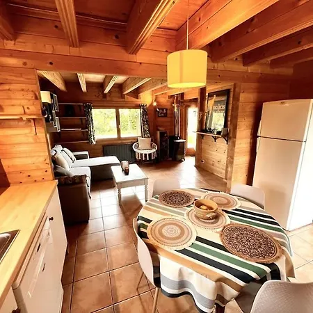 Maison En Bois En 2eme Ligne 펜션 구장메스트라